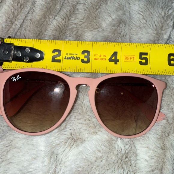 Ray-Ban Sunglasses - Picture 8 of 9